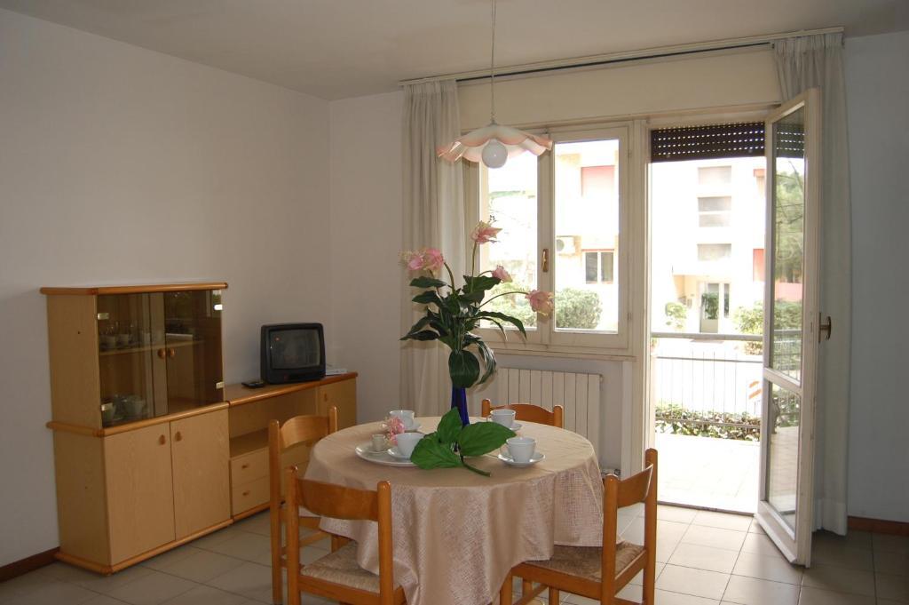 Hotel 21 Riccione Exterior photo