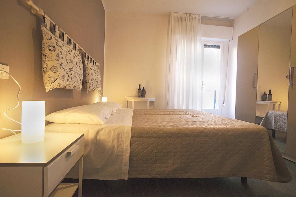 Hotel 21 Riccione Exterior photo